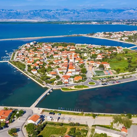 With Parking Space Nin, Zadar - 25940 Apartmán *